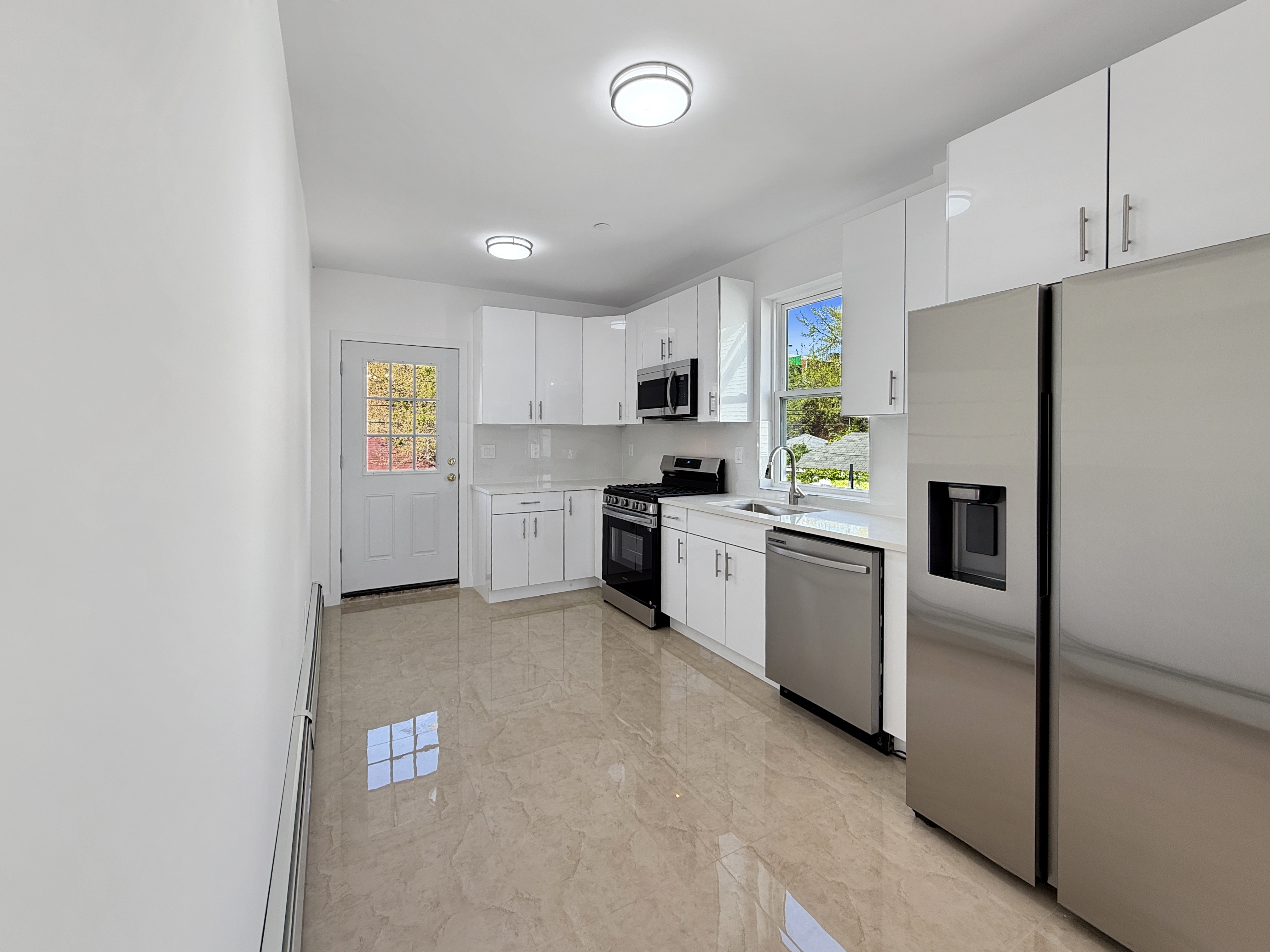 3735 Cypress Avenue Brooklyn, NY 11224 - Photo 4 of 19