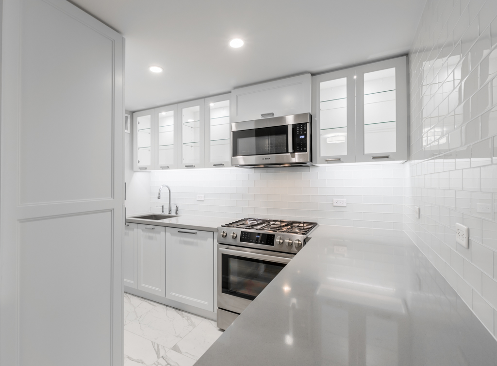 330 East 38th Street, Unit 54K Manhattan, NY 10016 - Photo 5 of 16