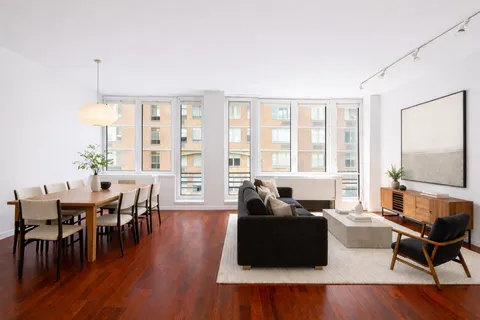 $1,599,000 | 125 West 21st Street, Unit 5B | Chelsea