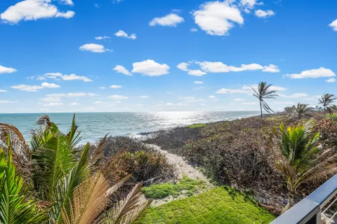 $3,950,000 | 422 South Ocean Drive, Hutchinson Island, FL 34949