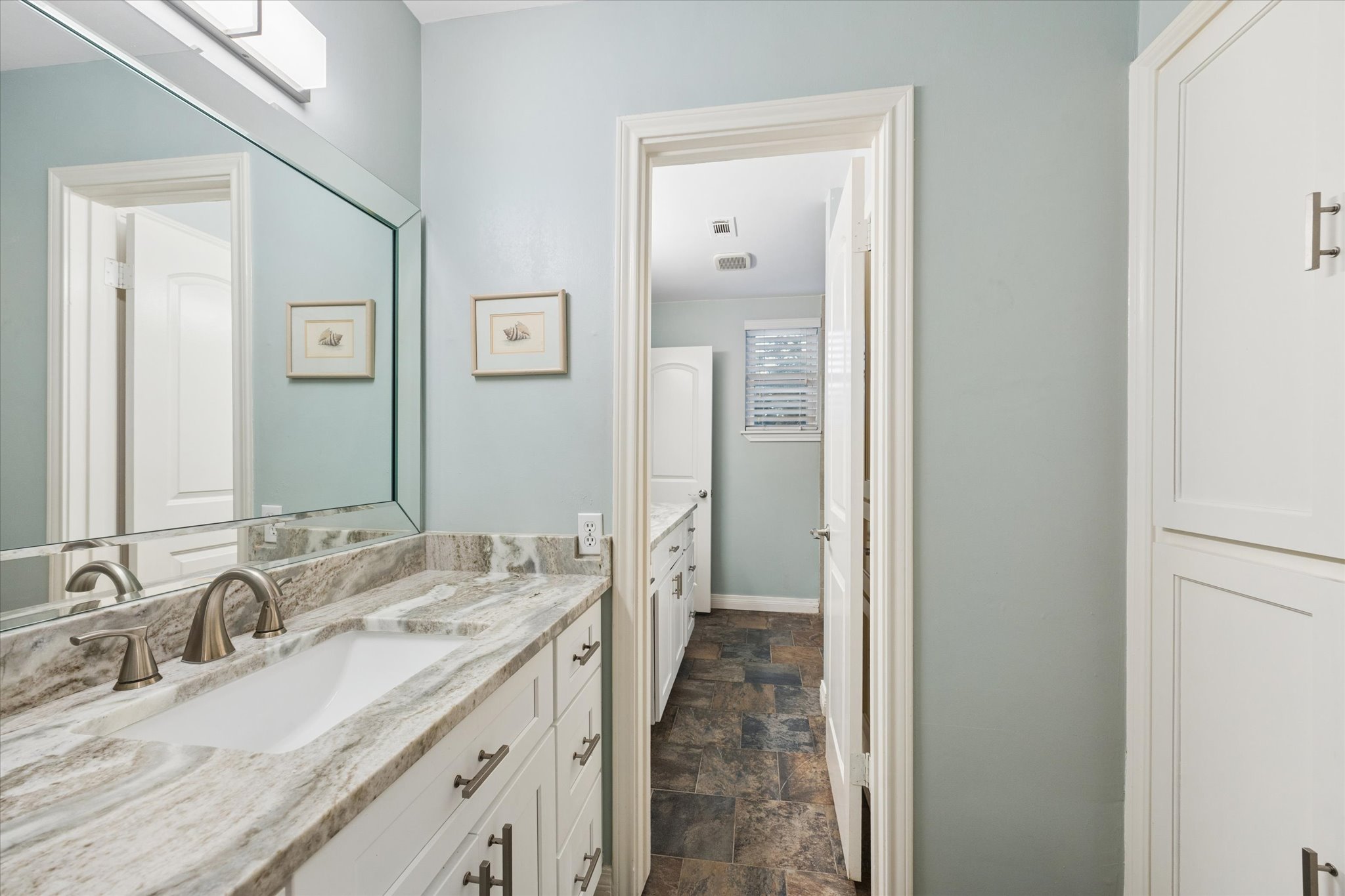 13723 Taylorcrest Road Houston, TX 77079 - Photo 25 of 42 Gallery Image 25