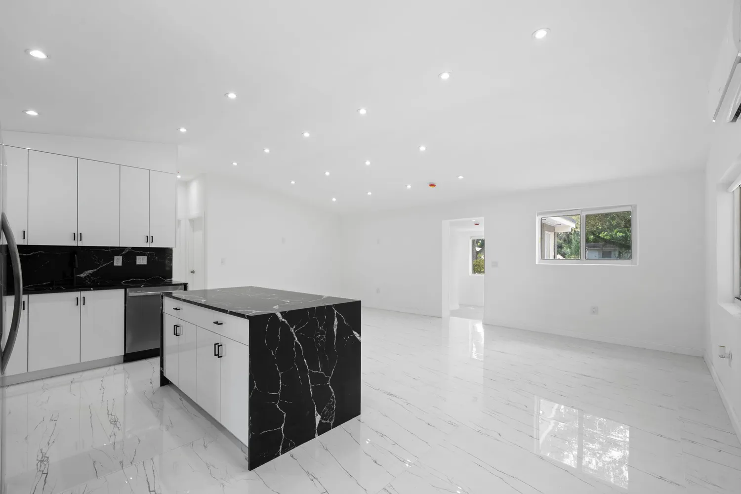 $599,900 | 823 Southwest 27th Street, Fort Lauderdale, FL 33315