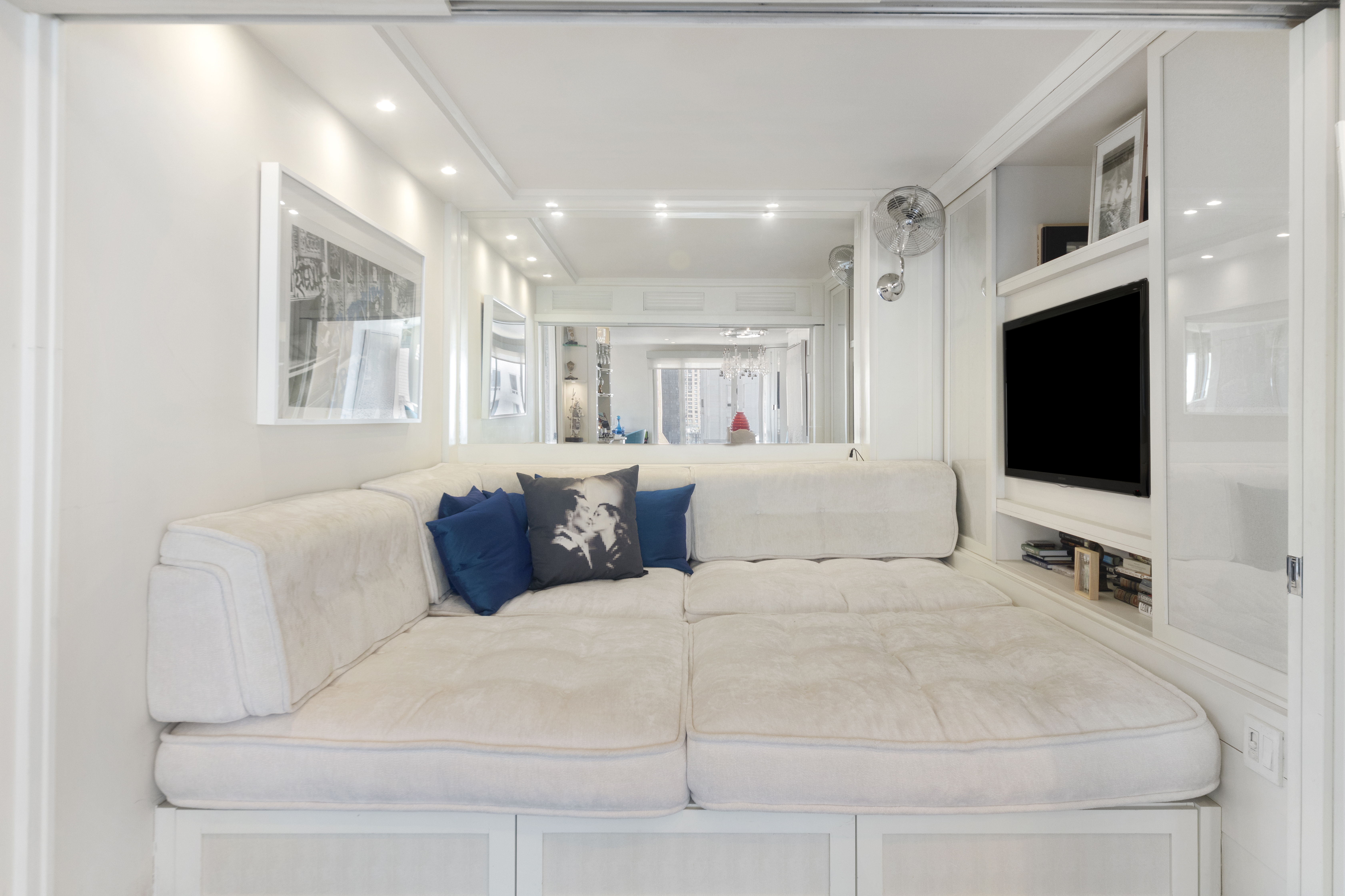 200 Central Park South, Unit 26B Manhattan, NY 10019 - Photo 7 of 14