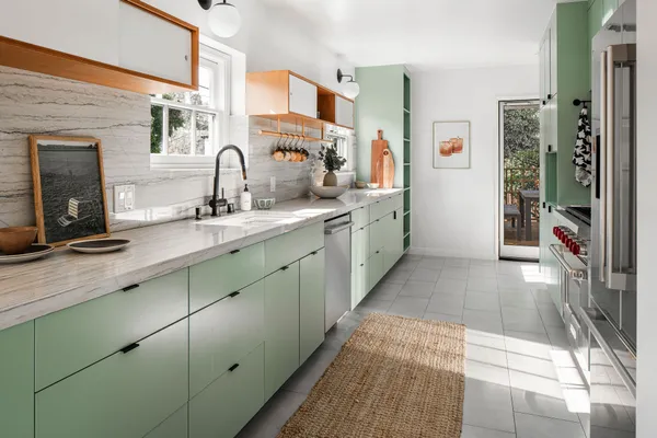 $1,495,000 | 2916 Swan Place, Los Angeles, CA 90026