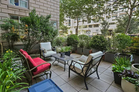 $549,900 | 301 Massachusetts Avenue Northwest, Unit 103, Washington, DC 20001