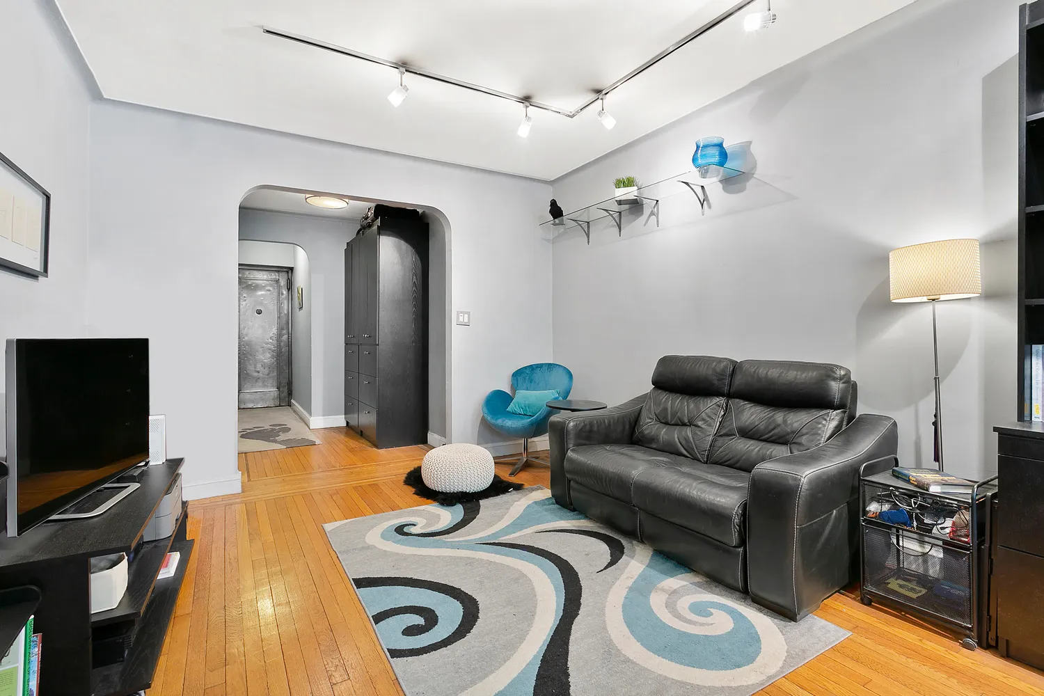$460,000 | 166 West 22nd Street, Unit 1F | Chelsea