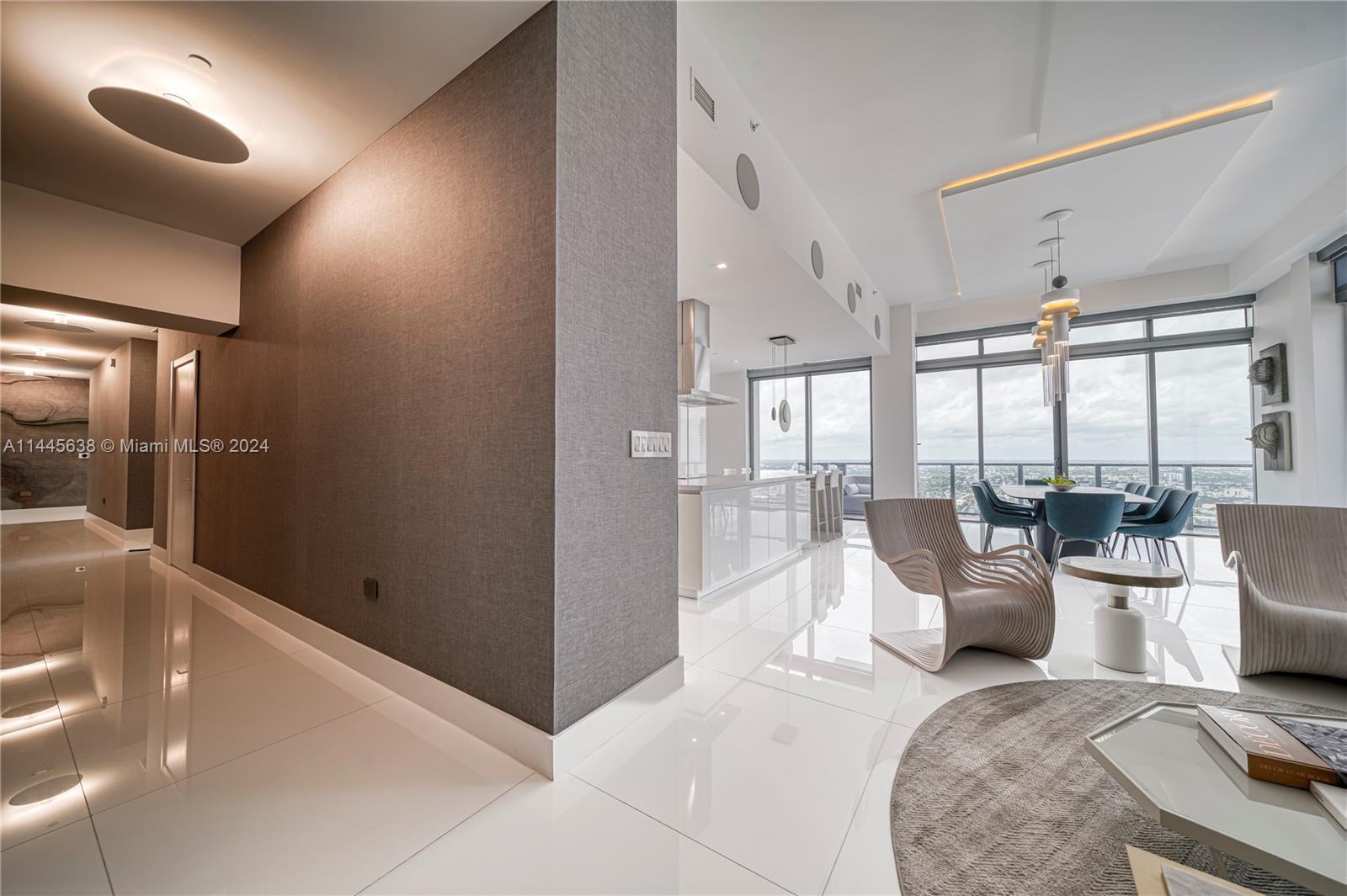 88 Southwest 7th Street, Unit PH4303 Miami, FL 33130 - Photo 27 of 97