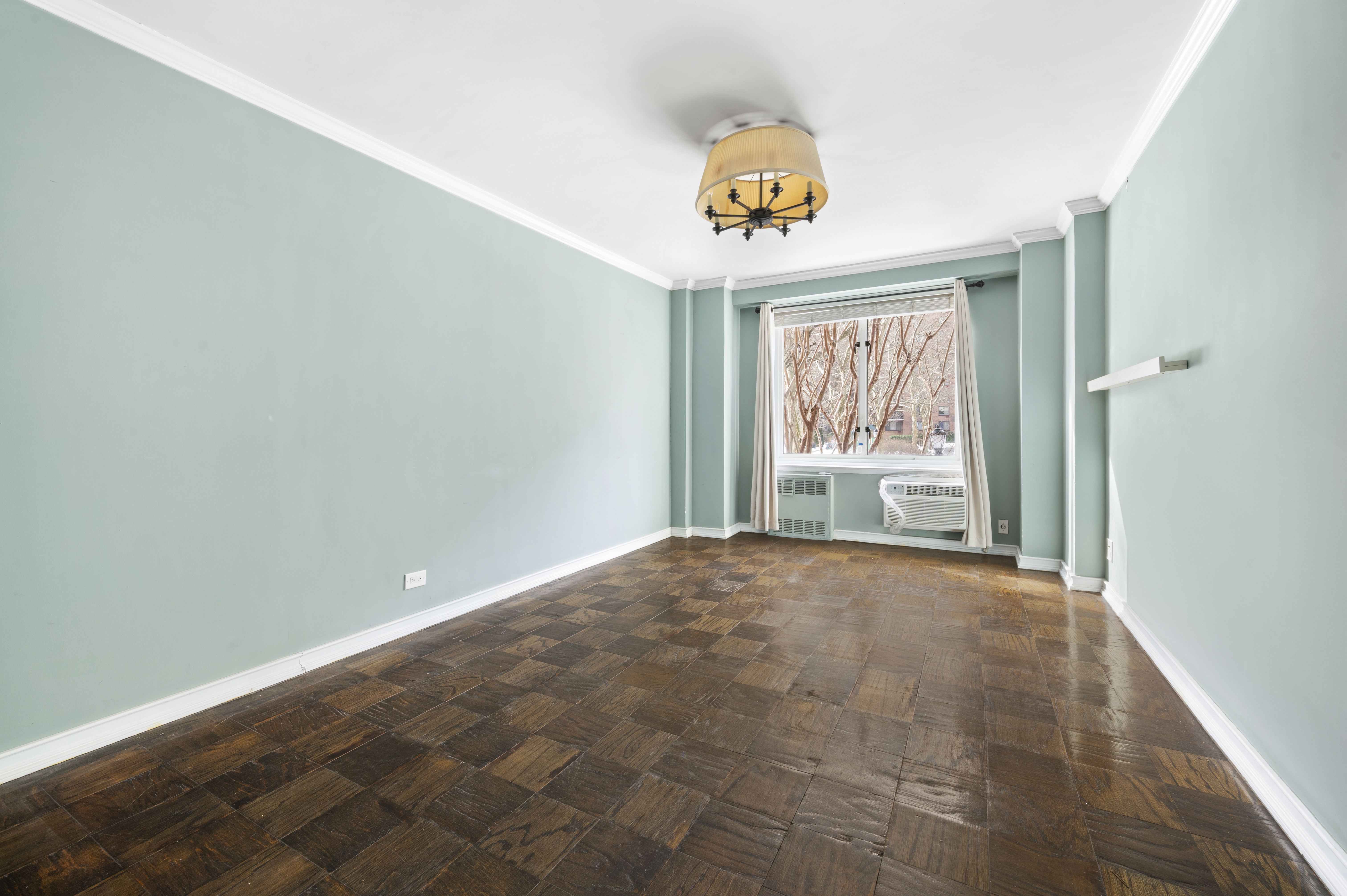 392 Central Park West, Unit 2N Manhattan, NY 10025 - Photo 5 of 13