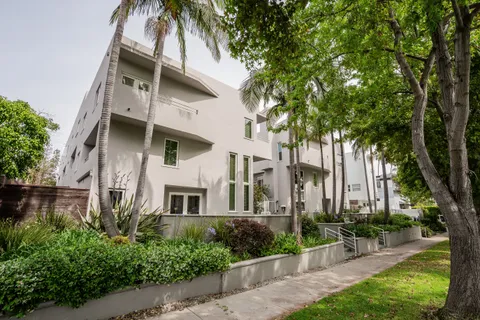 $2,795,000 | 833 17th Street, Unit 4, Santa Monica, CA 90403