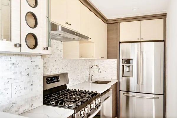 $2,500 | 310 Lenox Road, Unit 4S | Flatbush