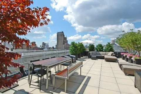 $3,500,000 | 121 West 19th Street, Unit 10G | Chelsea