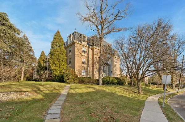 Contact Agent | 449 Montgomery Avenue, Unit 306, Haverford, PA 19041