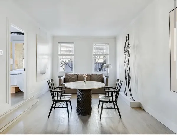 $830,000 | 357 West 55th Street, Unit 6M | Hell's Kitchen