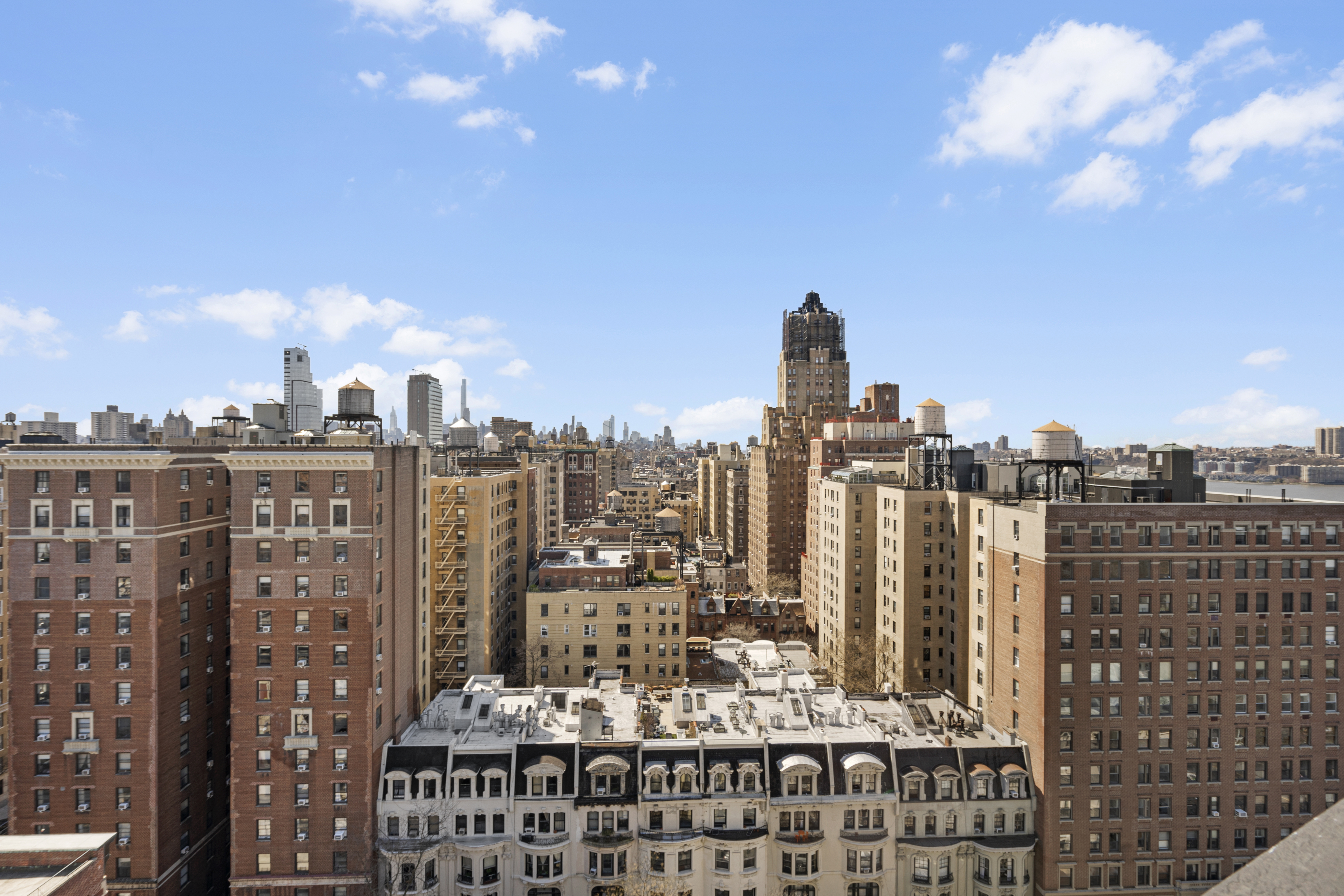 310 West 106th Street, Unit 9E Manhattan, NY 10025 - Photo 9 of 12