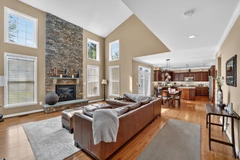 $1,400,000 | 6200 Guilford Drive, Alexandria, VA 22310