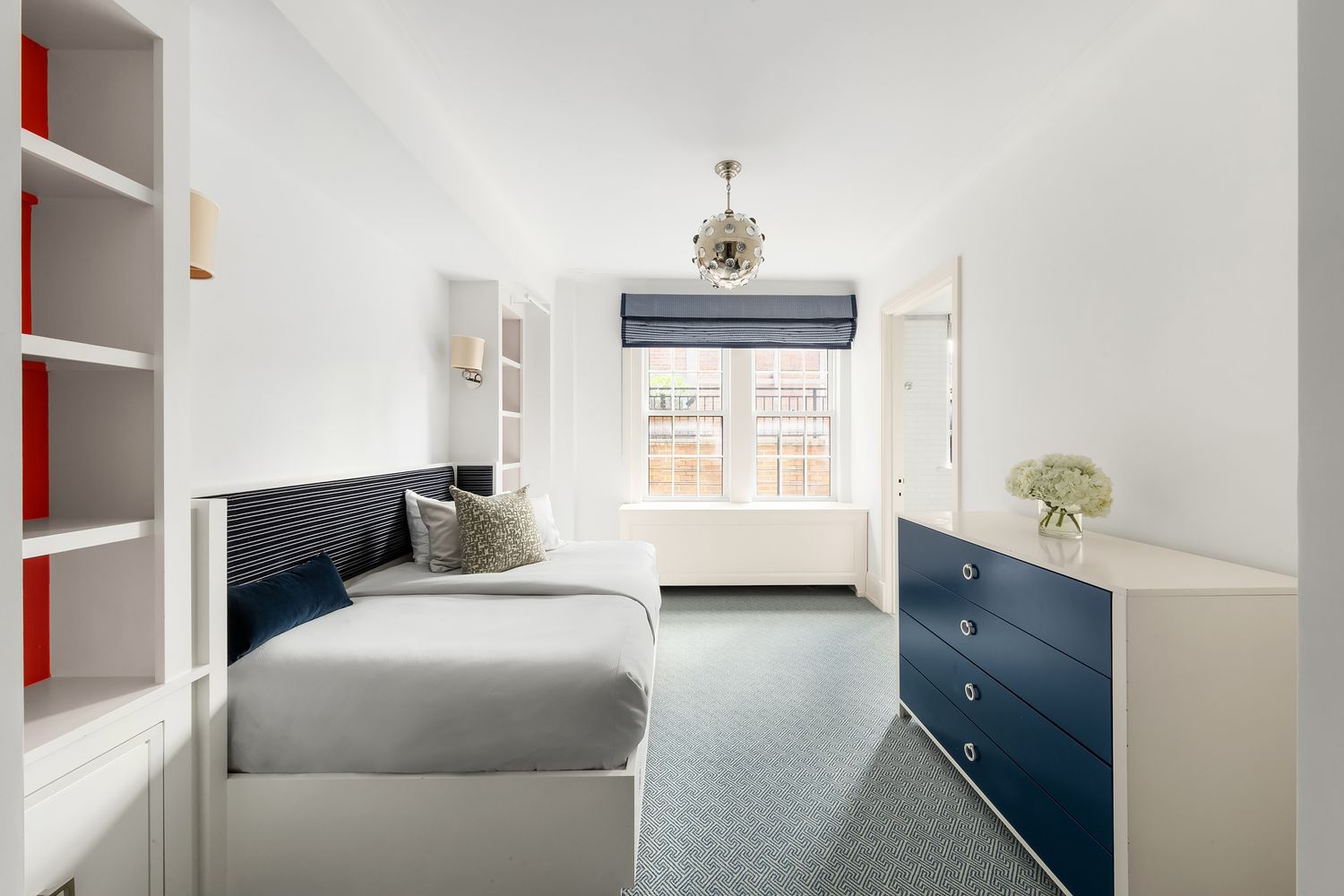 $15,950,000 | 40 East 66th Street, Unit 12B | Lenox Hill