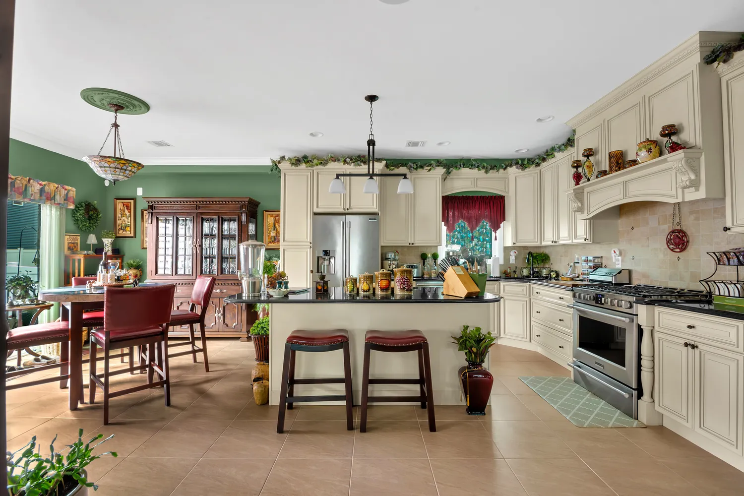 $1,495,000 | 909 Jewett Avenue | Westerleigh