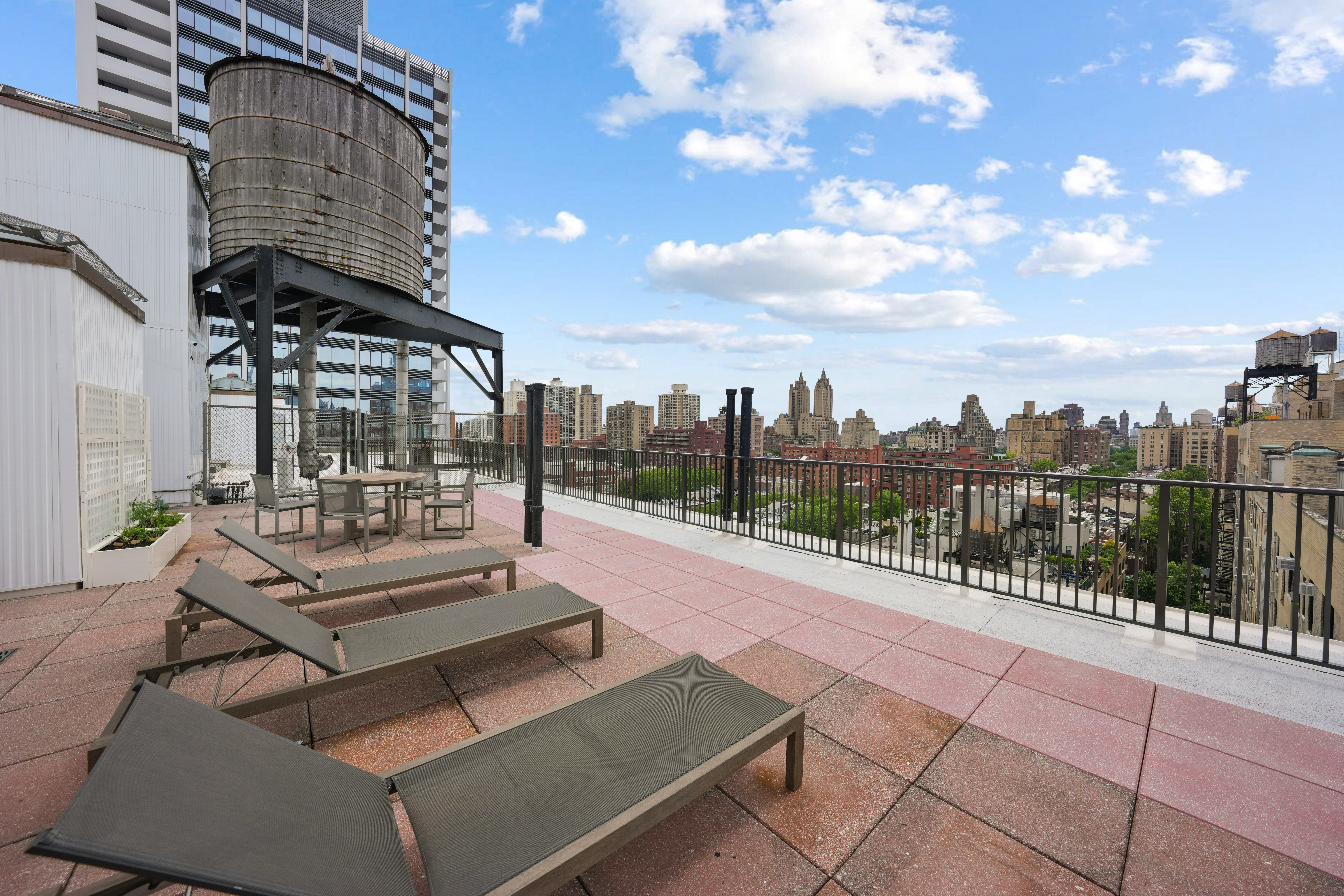 176 West 87th Street, Unit 1H Manhattan, NY 10024 - Photo 13 of 19 a outdoor view with a sitting space