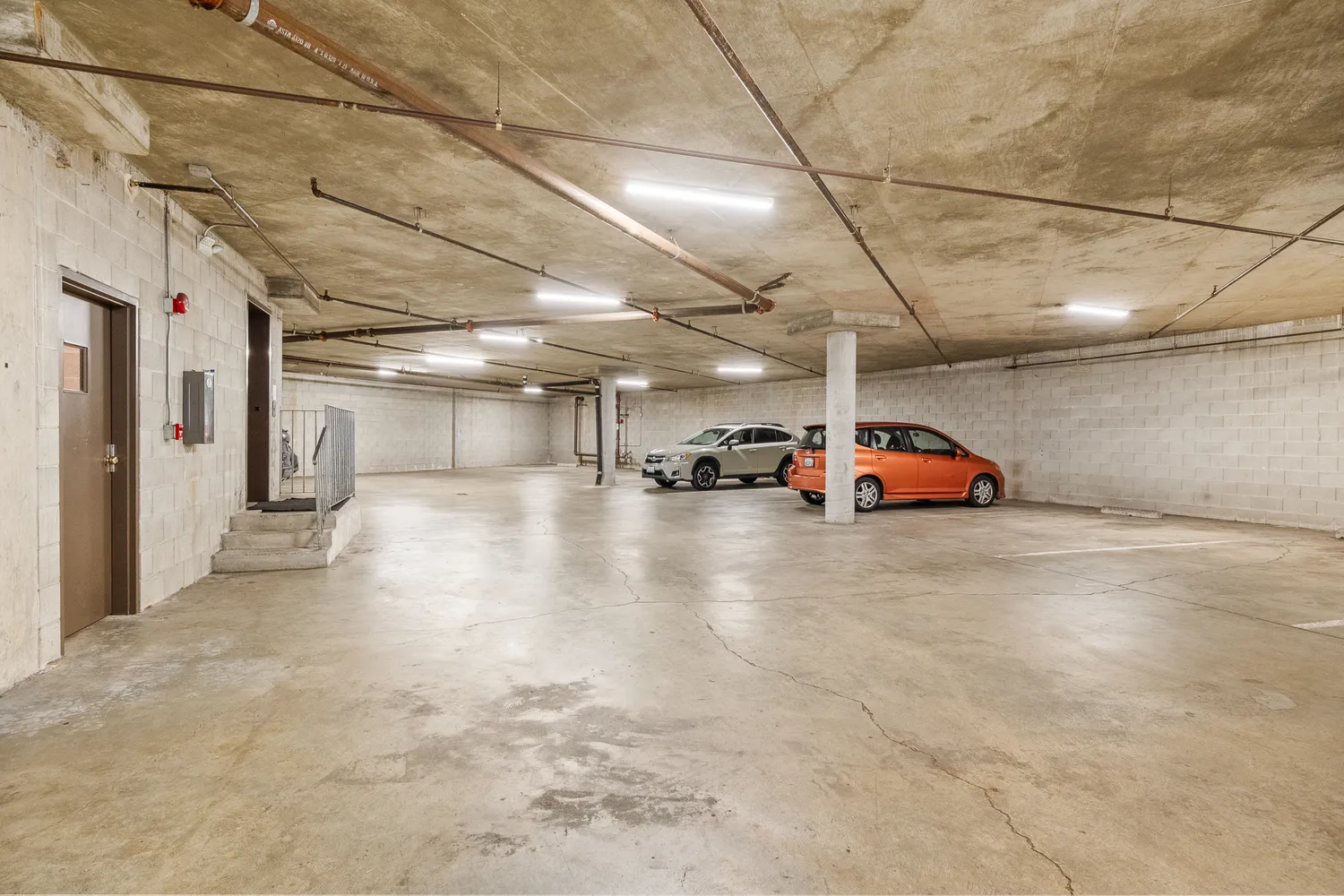 $895,000 | 1500 Willow Avenue, Unit 301, Burlingame, CA 94010