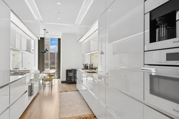 $37,500 | 53 West 53rd Street, Unit 52B | Midtown Central
