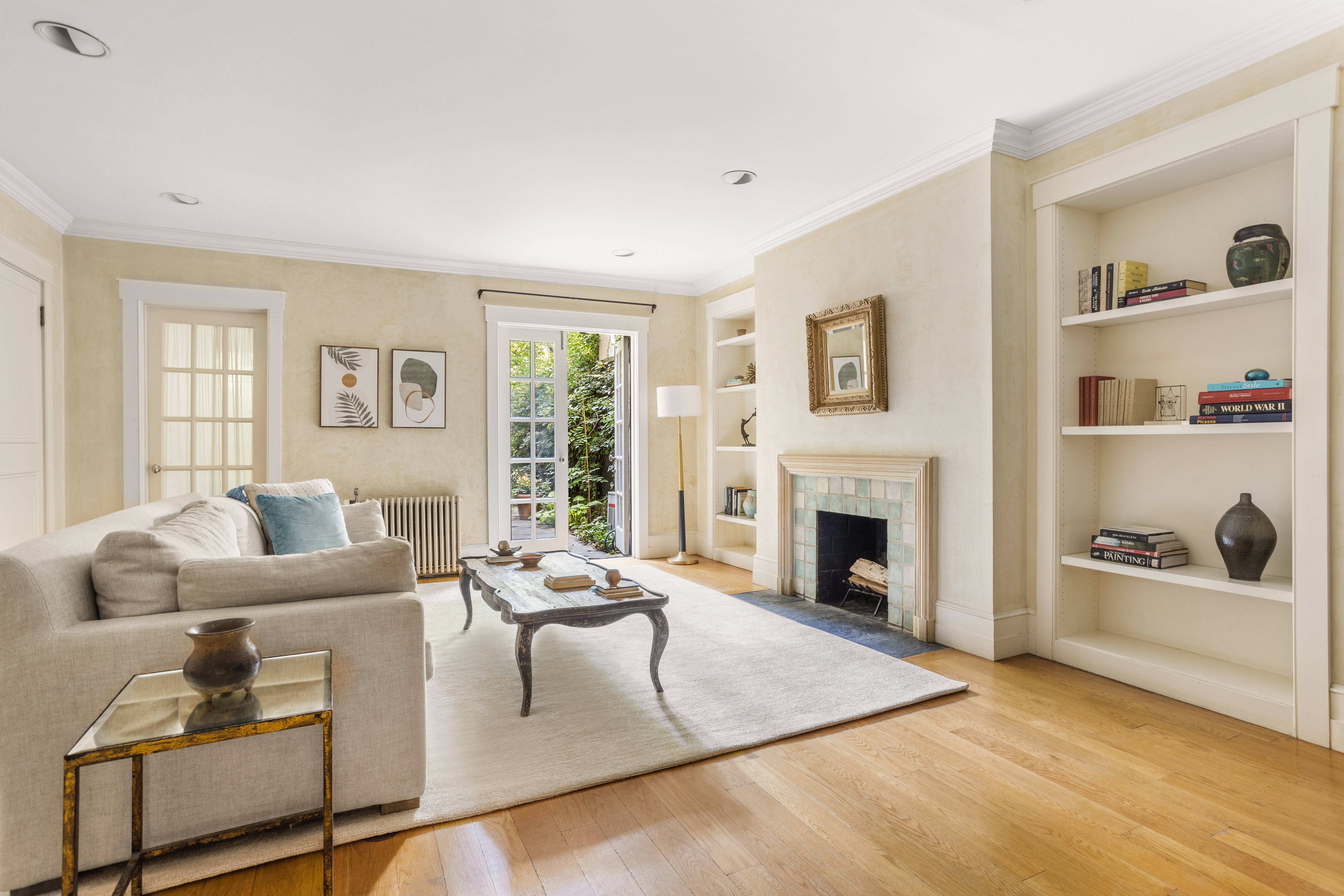 72 Perry Street, Unit GARDEN Manhattan, NY 10014 - Photo 3 of 15