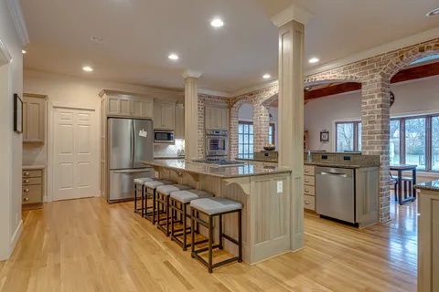 $3,200,000 | 510 Granny White Pike, Brentwood, TN 37027