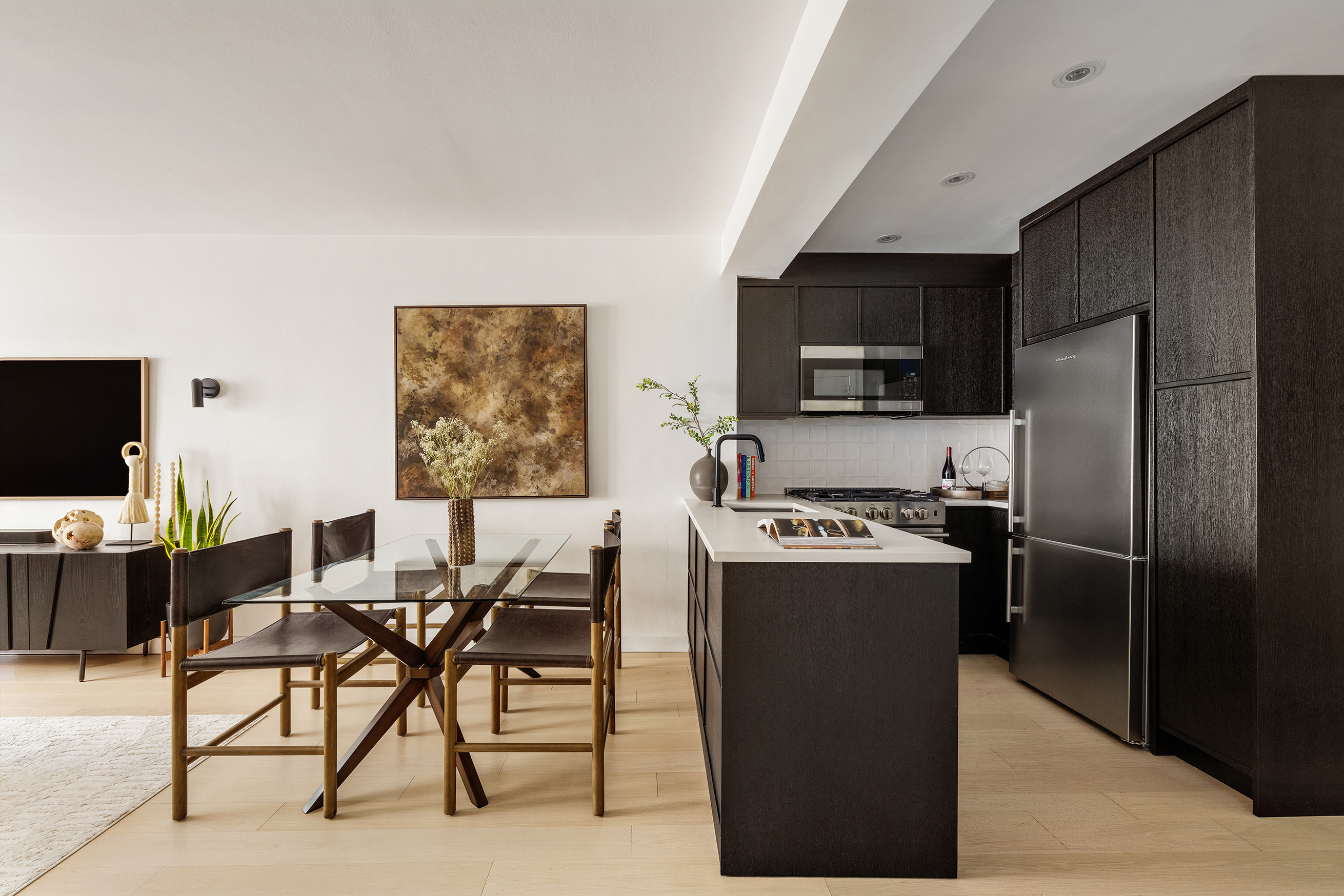 33 Greenwich Avenue, Unit 2M Manhattan, NY 10014 - Photo 3 of 10
