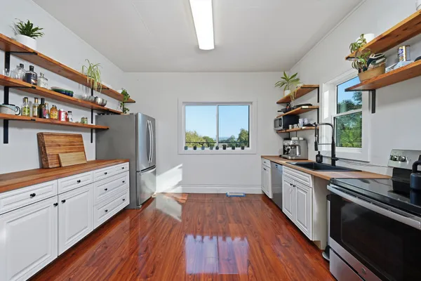 $2,890,000 | 2291 Westside Road, Healdsburg, CA 95448