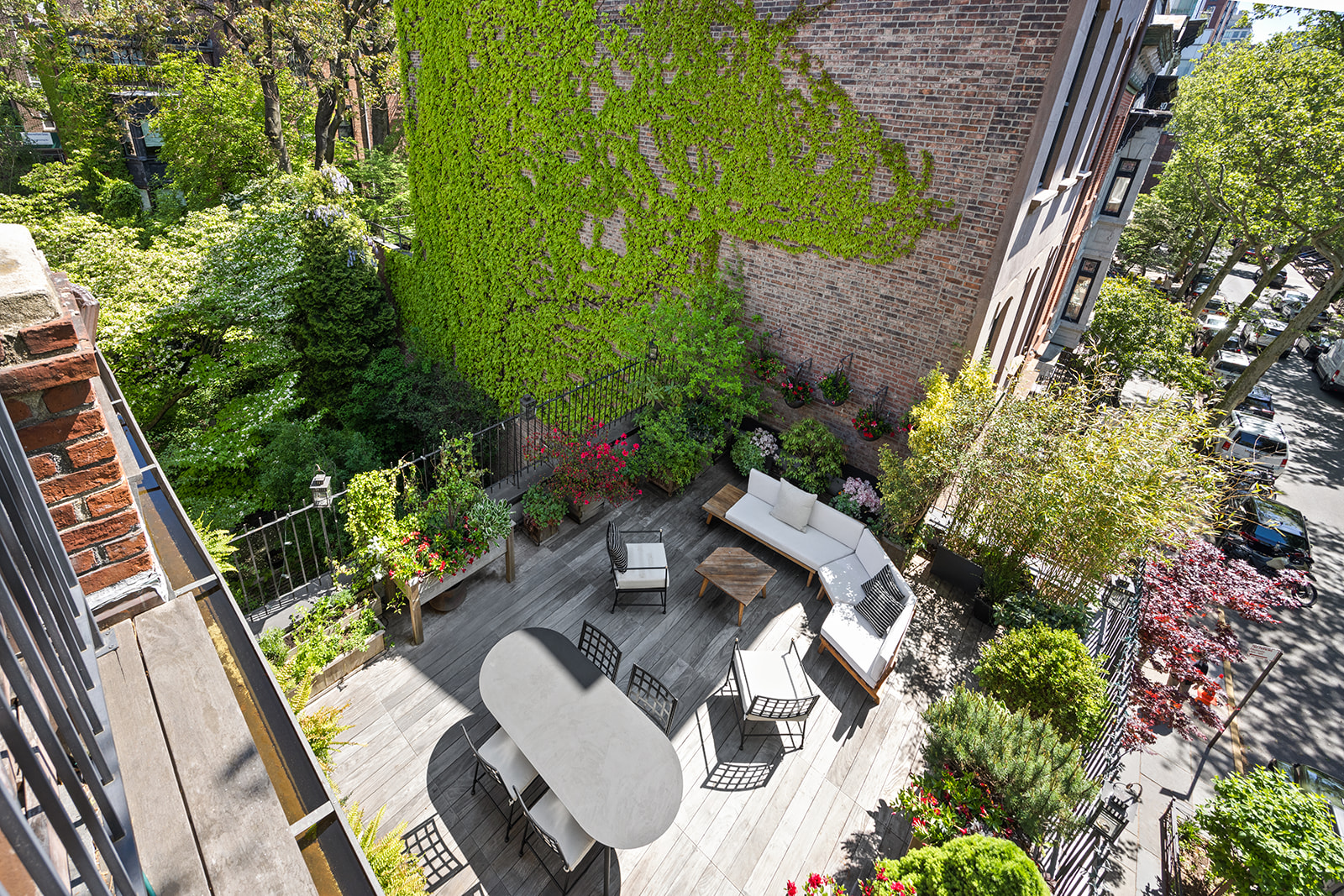 167 Clinton Street, Unit 3 Brooklyn, NY 11201 - Photo 23 of 31 a view of yard from outdoor seating