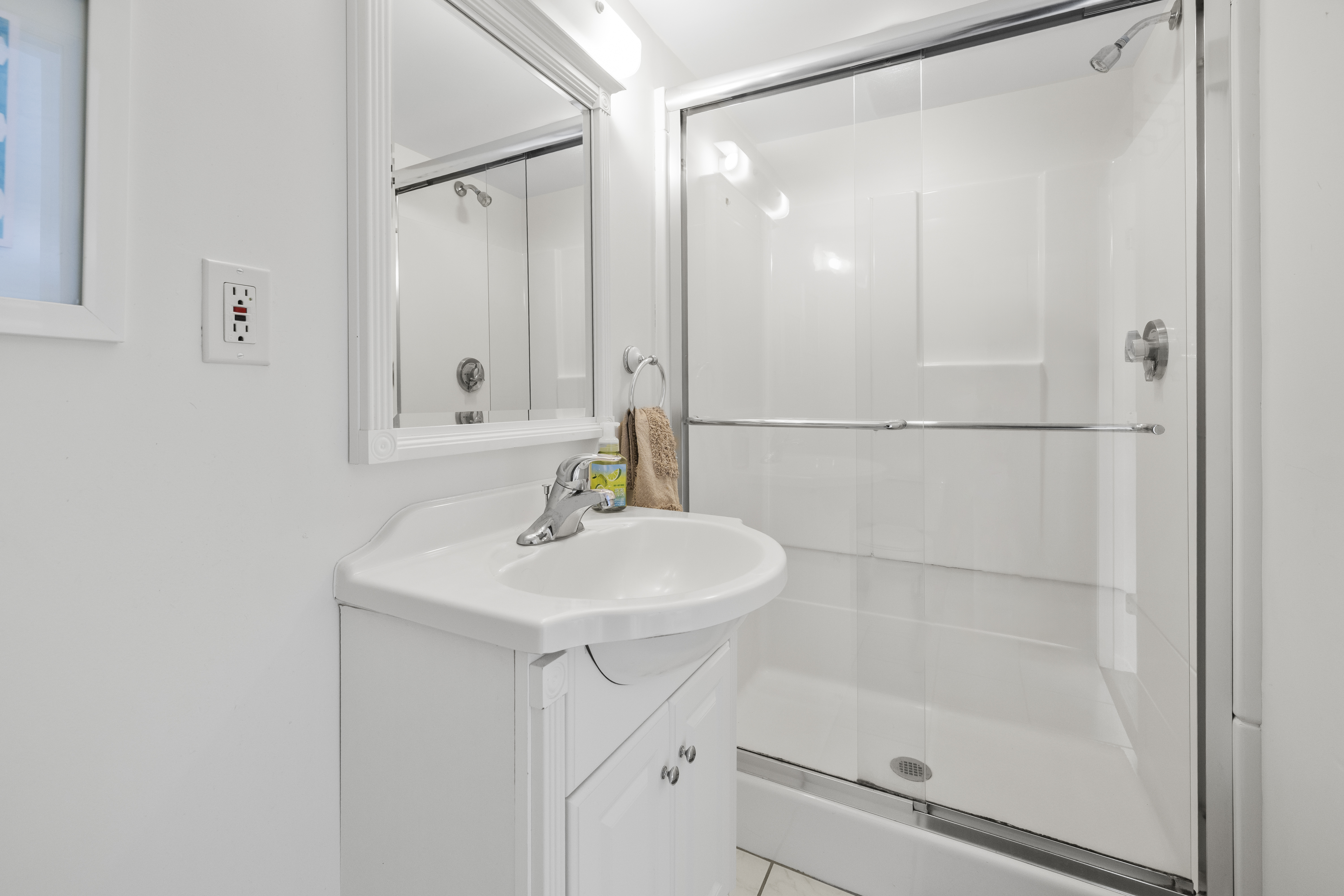 169 Gosnold Street Hyannis, MA 02601 - Photo 23 of 47