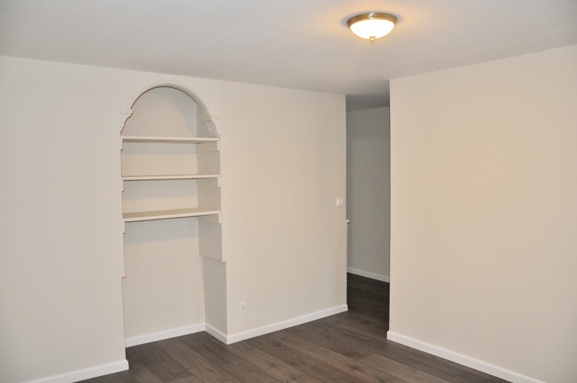 31-14 12th Street, Unit 2 Queens, NY 11106 - Photo 3 of 5