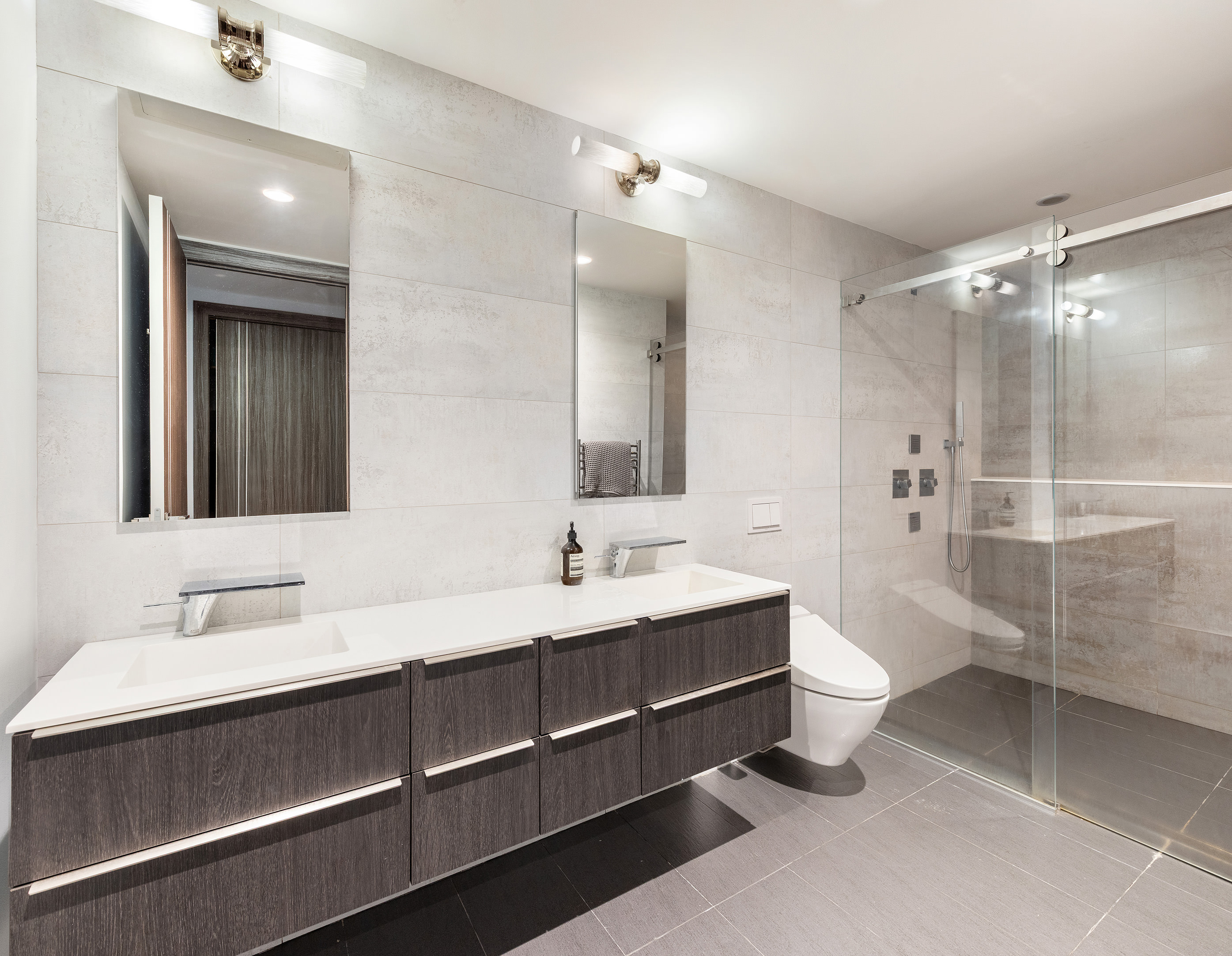 9 Jones Street, Unit 2 Manhattan, NY 10014 - Photo 4 of 9