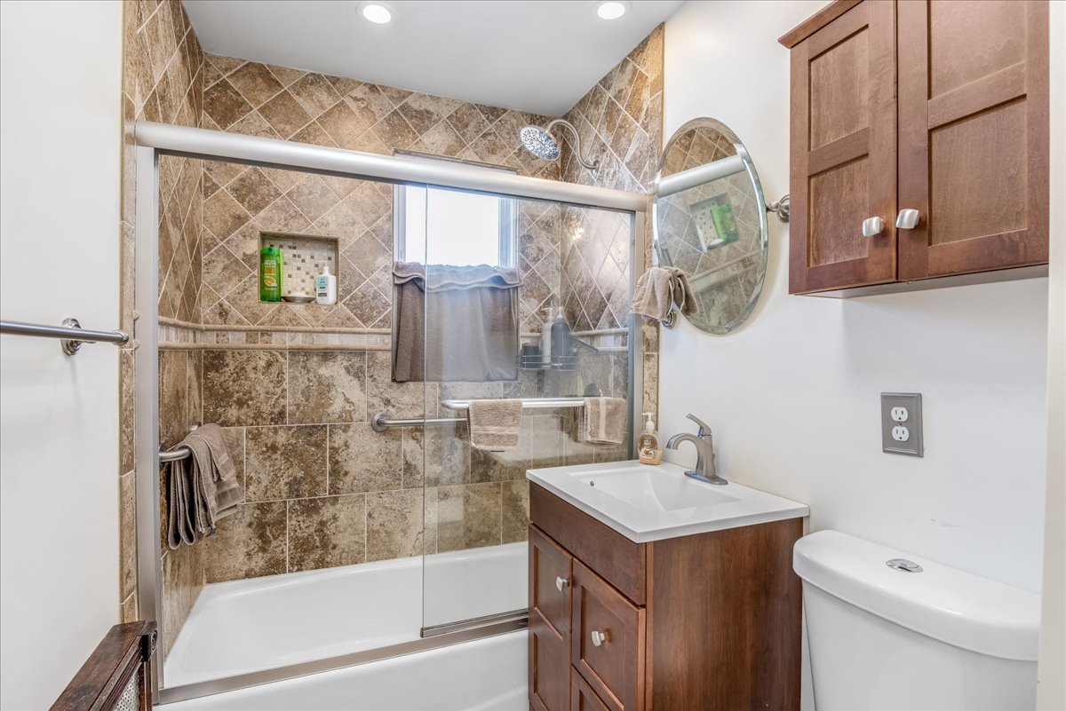 97-05 Albert Road Queens, NY 11417 - Photo 20 of 31