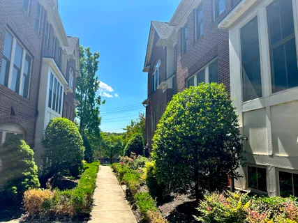 $940,000 | 2619 South Kenmore Court, Arlington, VA 22206