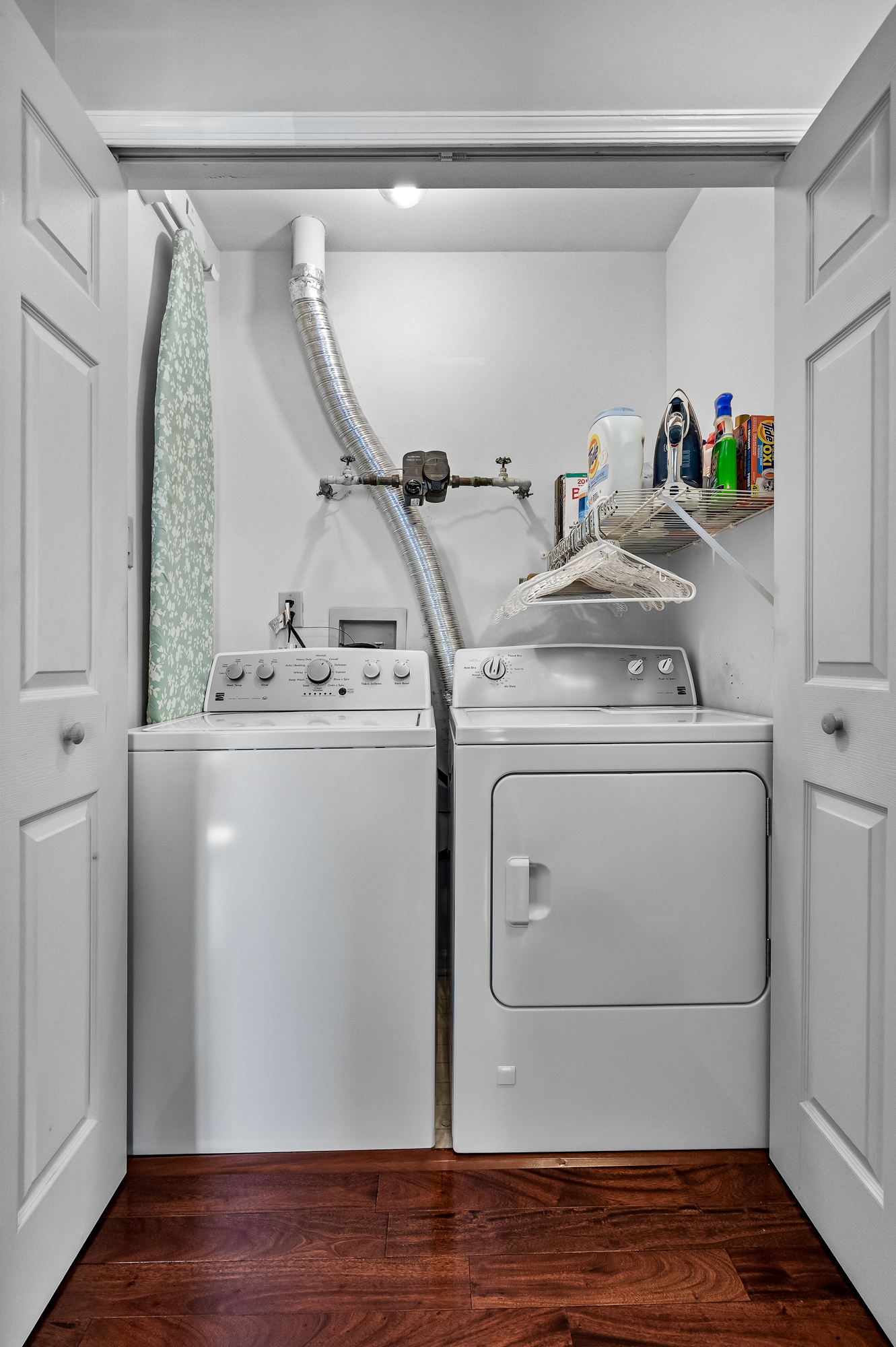 1007 A Yarmouth Lane Mount Laurel, NJ 08054 - Photo 24 of 27 a utility room with closet dryer and washer