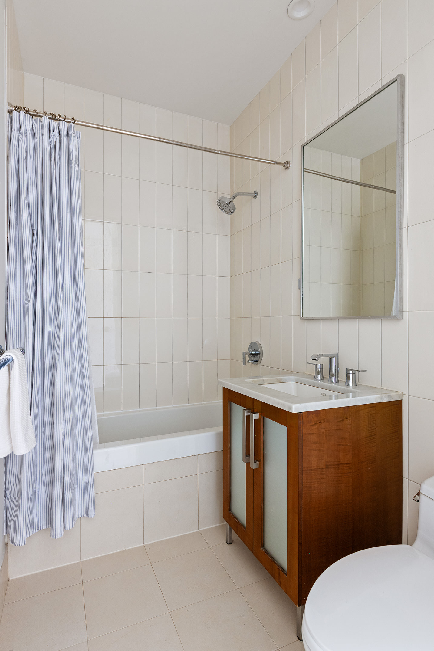 76 Roebling Street, Unit 1A Brooklyn, NY 11211 - Photo 14 of 17 Gallery Image 14
