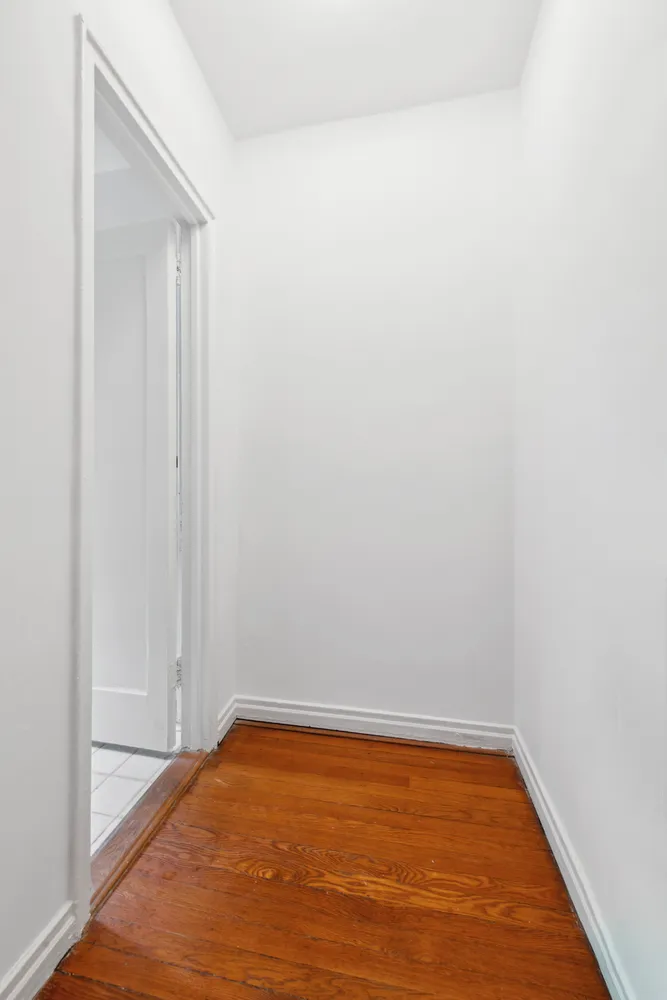 $499,000 | 515 East 89th Street, Unit 2E | Upper East Side