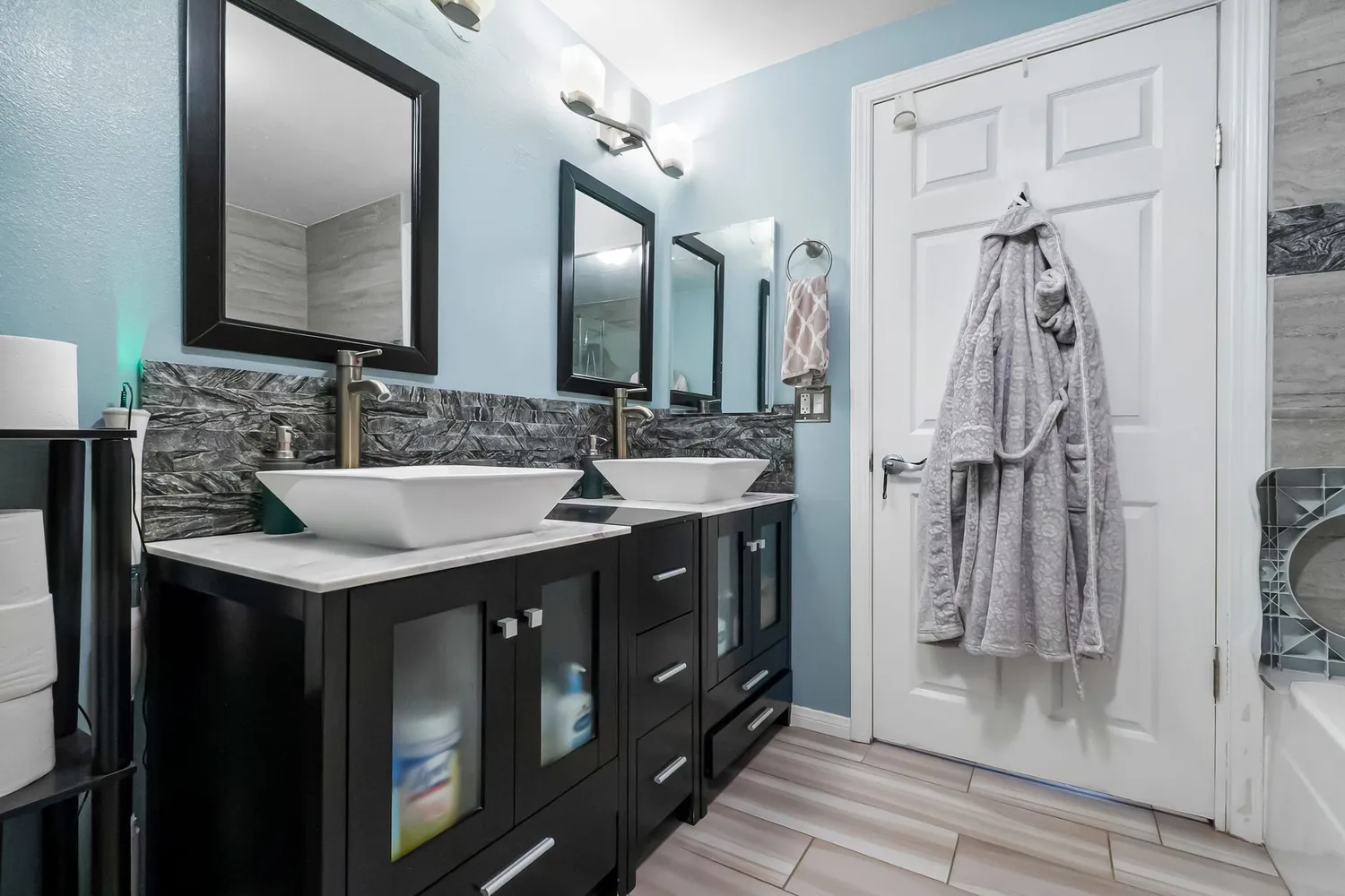 $849,000 | 2400 Fifth Avenue, Unit 330, San Diego, CA 92101