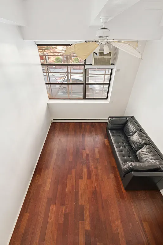 $520,000 | 350 East 62nd Street, Unit 1N | Lenox Hill