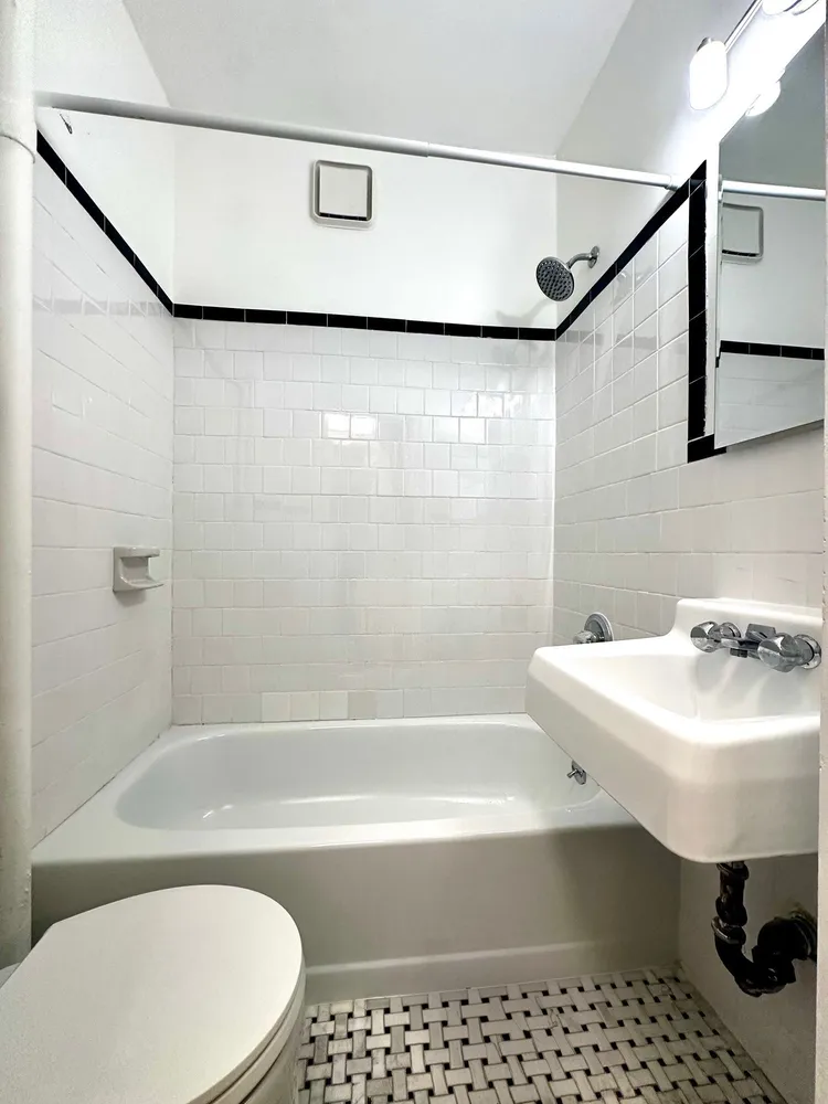 $3,500 | 85 Bergen Street, Unit 2C | Boerum Hill