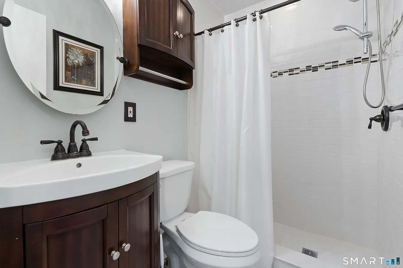 202 Fox Ridge Road Stamford, CT 06903 - Photo 25 of 40