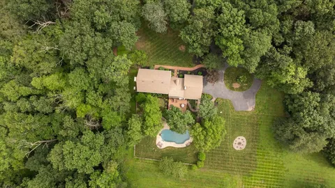$1,599,000 | 17 Quail Drive, Doylestown, PA 18901