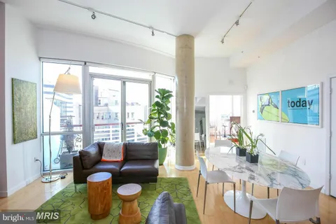 $1,050,000 | 1300 13th Street Northwest, Unit 905, Washington, DC 20005