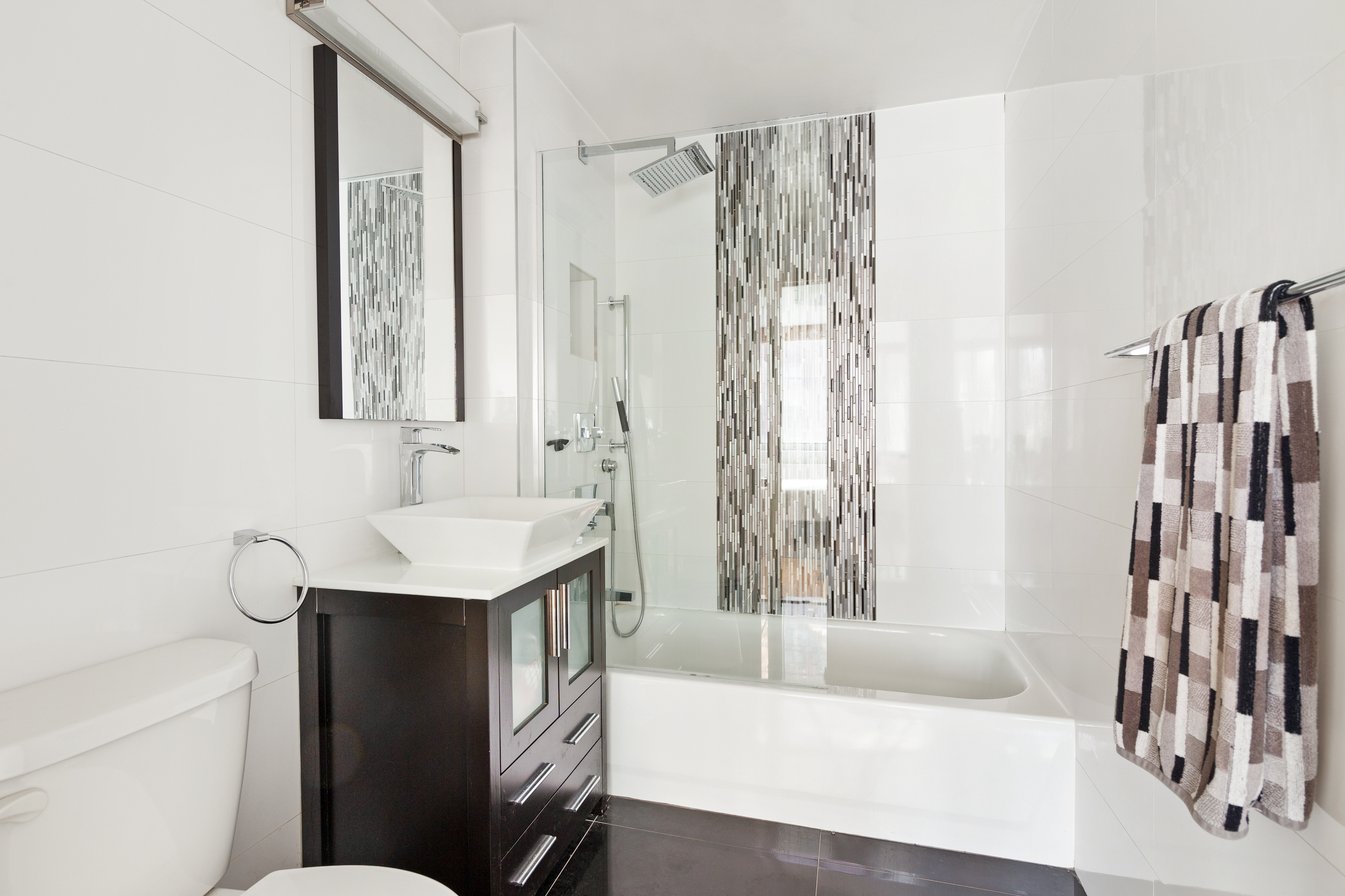 520 West 23rd Street, Unit 9D Manhattan, NY 10011 - Photo 9 of 19 Gallery Image 9