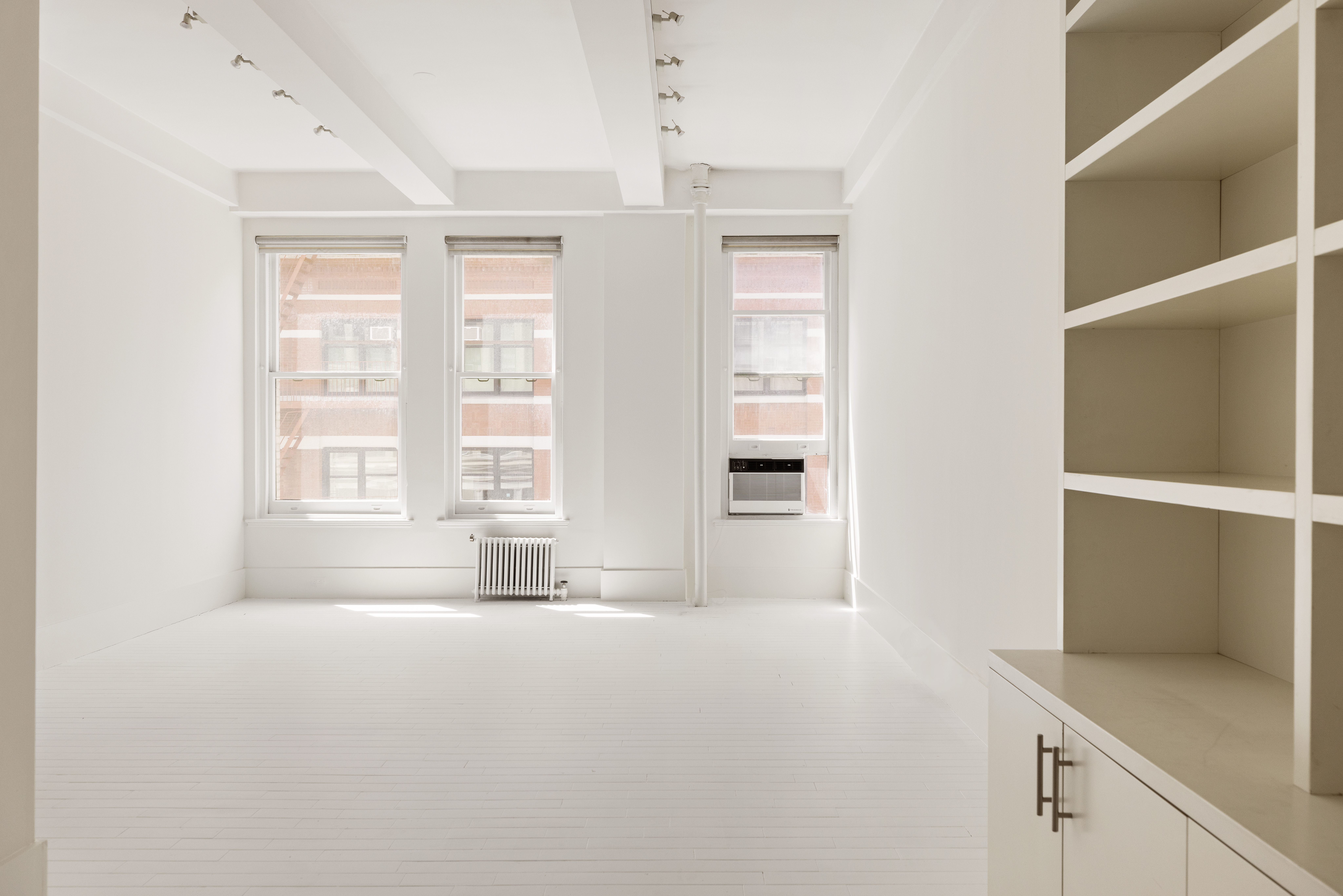 100 Hudson Street, Unit 4C Manhattan, NY 10013 - Photo 2 of 10