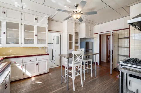 $875,000 | 1331 South Beacon Street, San Pedro, CA 90731