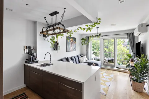 $825,000 | 238 Richardson Street, Unit 3B | Williamsburg