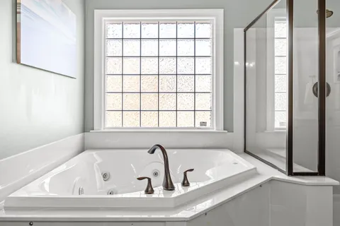 $899,900 | 16532 Flintrock Falls Lane, Charlotte, NC 28278