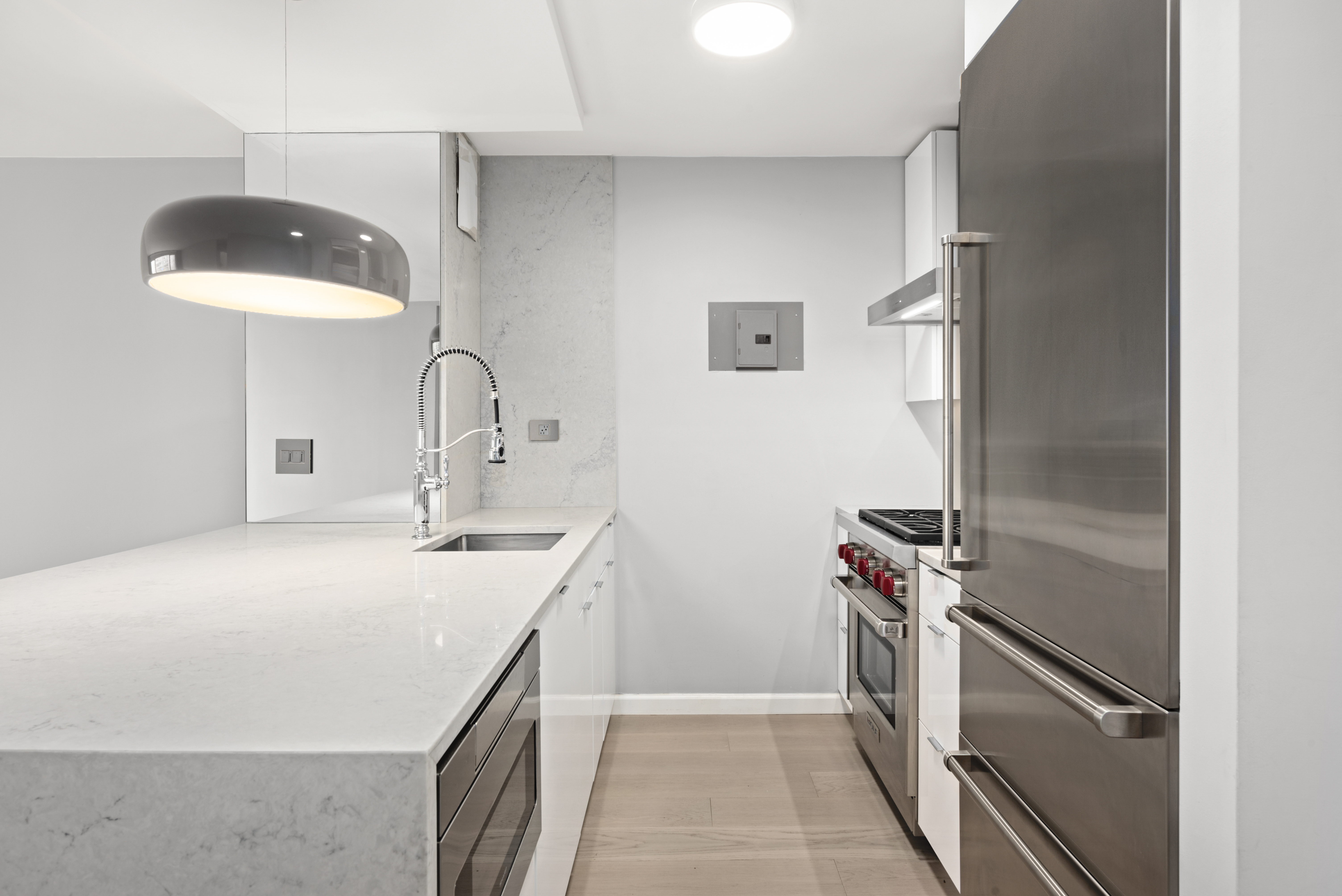 45 West 67th Street, Unit 23C Manhattan, NY 10023 - Photo 5 of 12