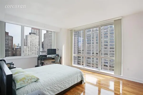 $2,750,000 | 200 West End Avenue, Unit 20A | Upper West Side